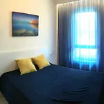 Behouse@lake Apartament
